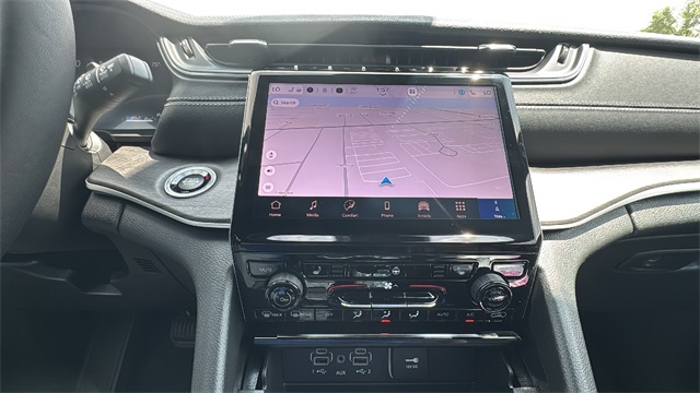 new 2025 Jeep Grand Cherokee car, priced at $48,340