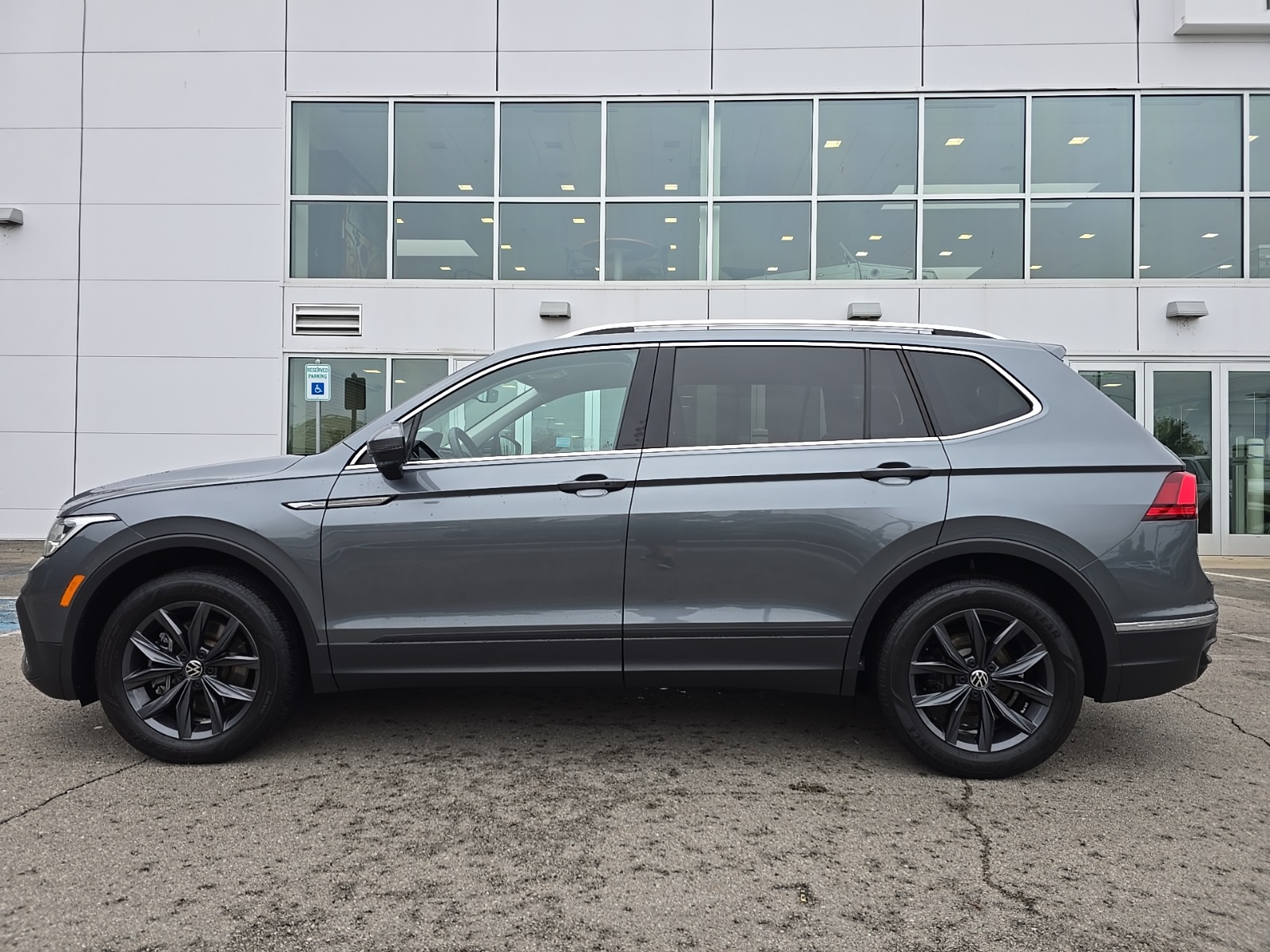 used 2023 Volkswagen Tiguan car, priced at $22,300