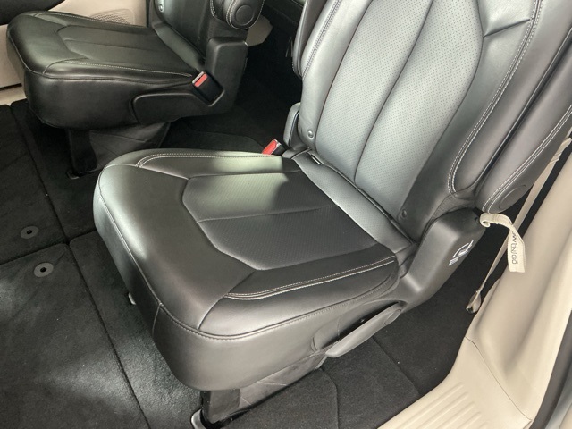 used 2024 Chrysler Pacifica car, priced at $29,474