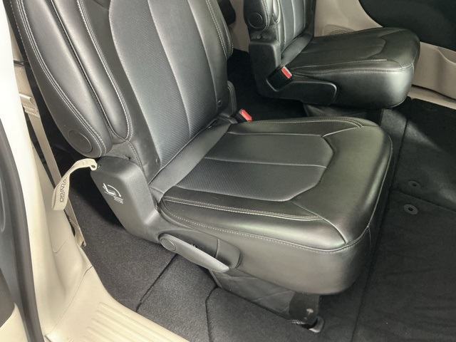 used 2024 Chrysler Pacifica car, priced at $29,474