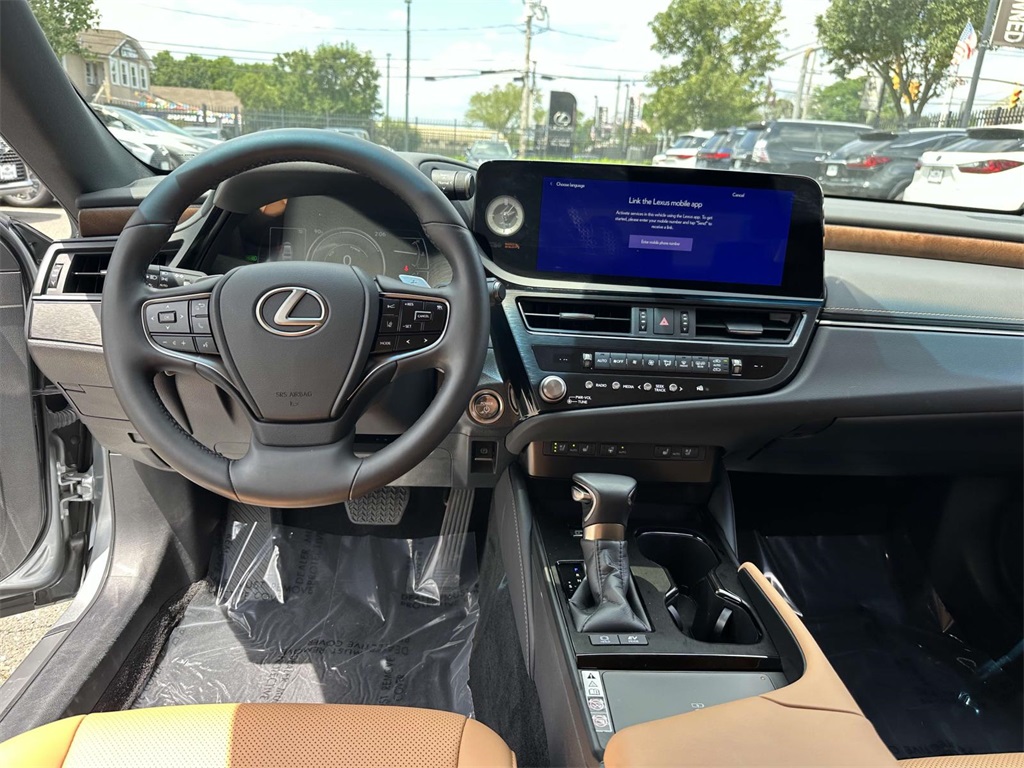 used 2023 Lexus ES car, priced at $41,975