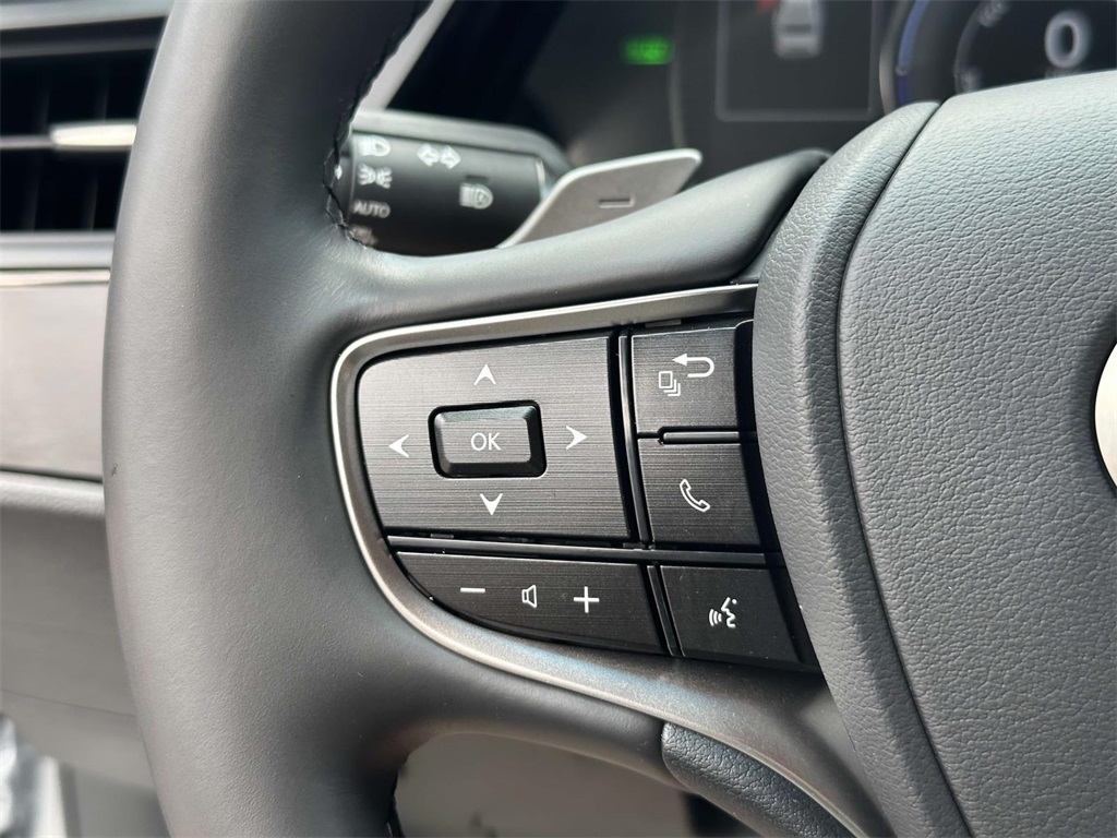 used 2023 Lexus ES car, priced at $41,975