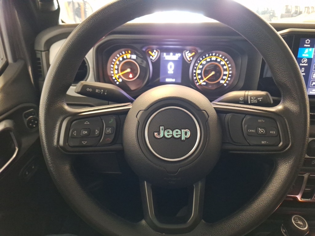 used 2024 Jeep Gladiator car, priced at $40,550