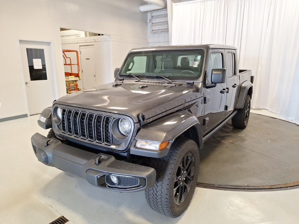 used 2024 Jeep Gladiator car, priced at $40,550