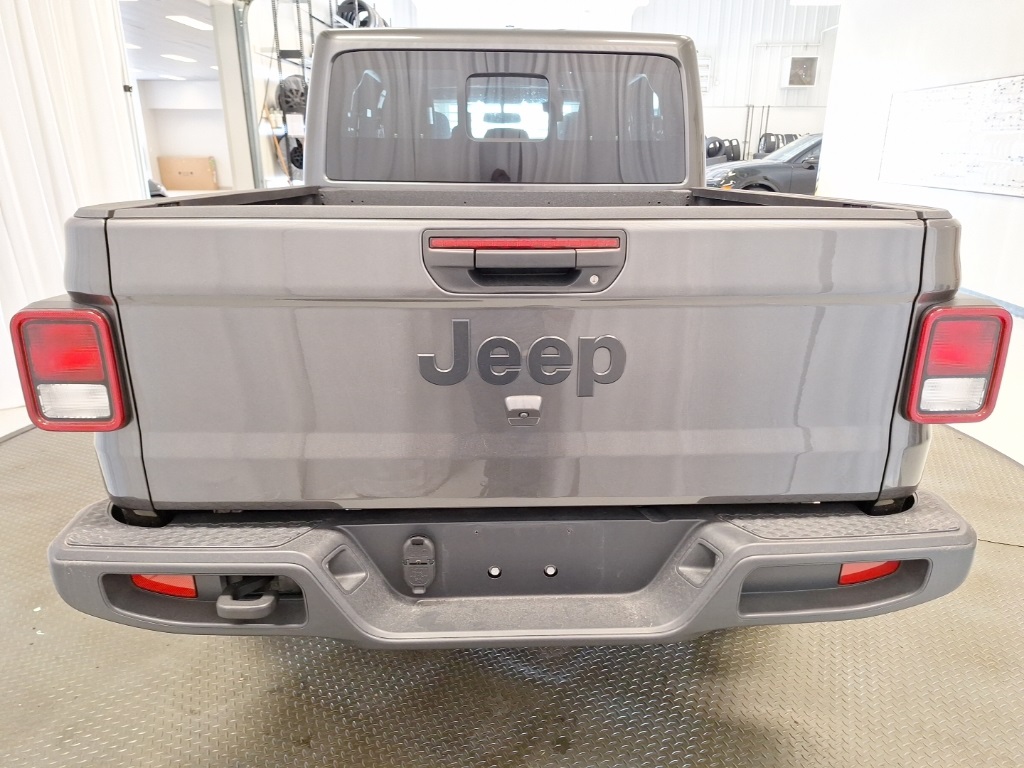 used 2024 Jeep Gladiator car, priced at $40,550
