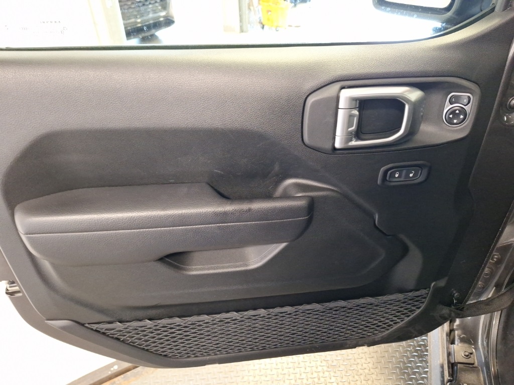 used 2024 Jeep Gladiator car, priced at $40,550