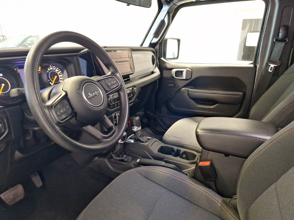 used 2024 Jeep Gladiator car, priced at $40,550