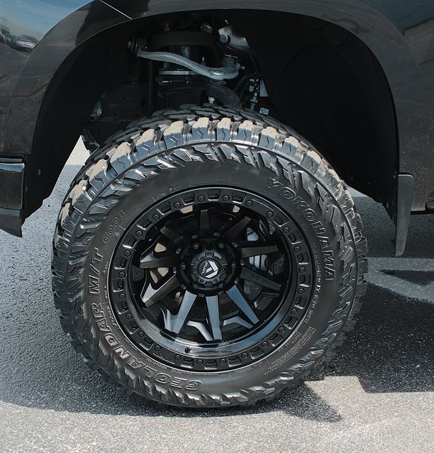 used 2021 Chevrolet Silverado 1500 car, priced at $44,000