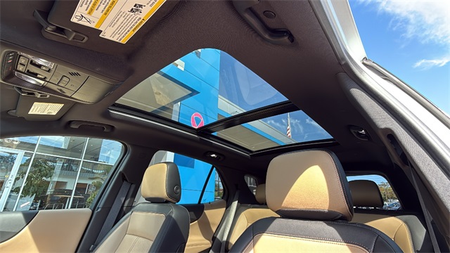 used 2022 Chevrolet Equinox car, priced at $23,899