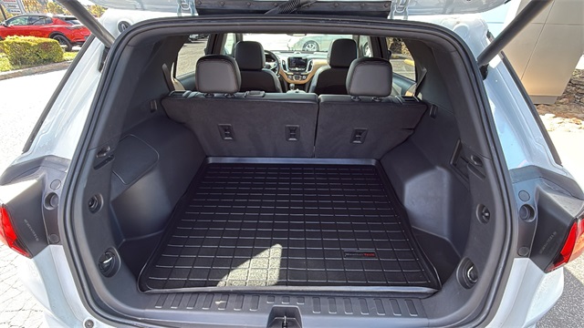 used 2022 Chevrolet Equinox car, priced at $23,899
