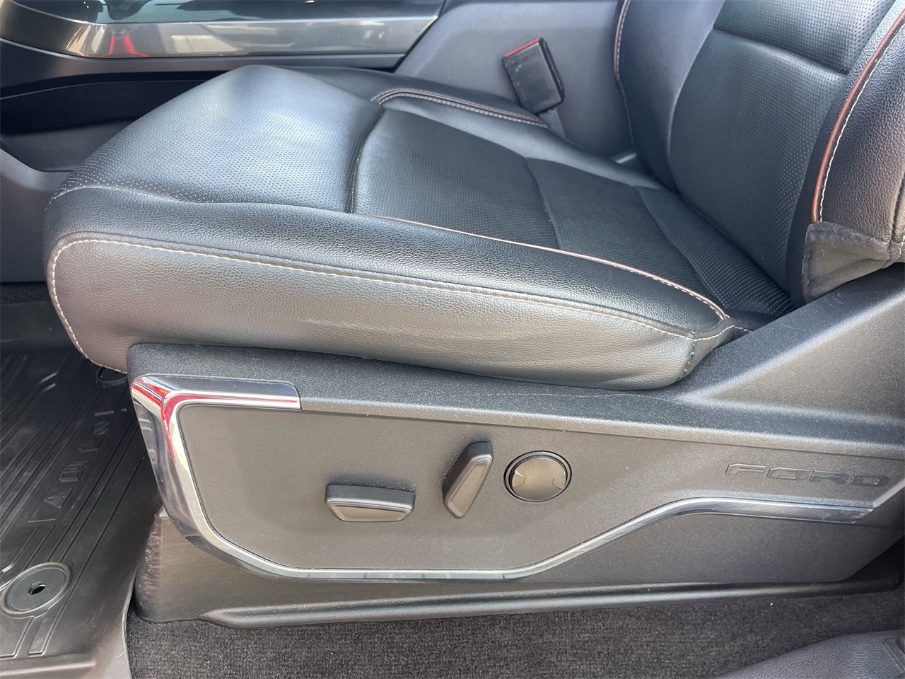 used 2022 Ford F-150 car, priced at $47,141