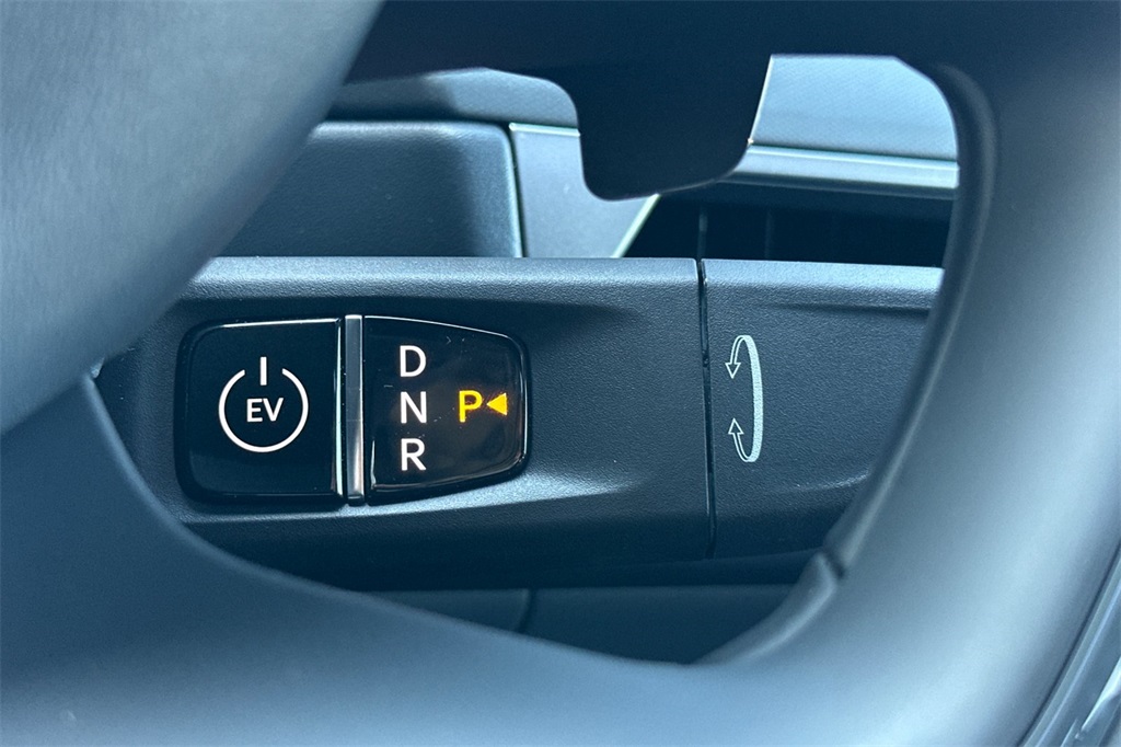 new 2026 Kia EV9 car, priced at $62,930