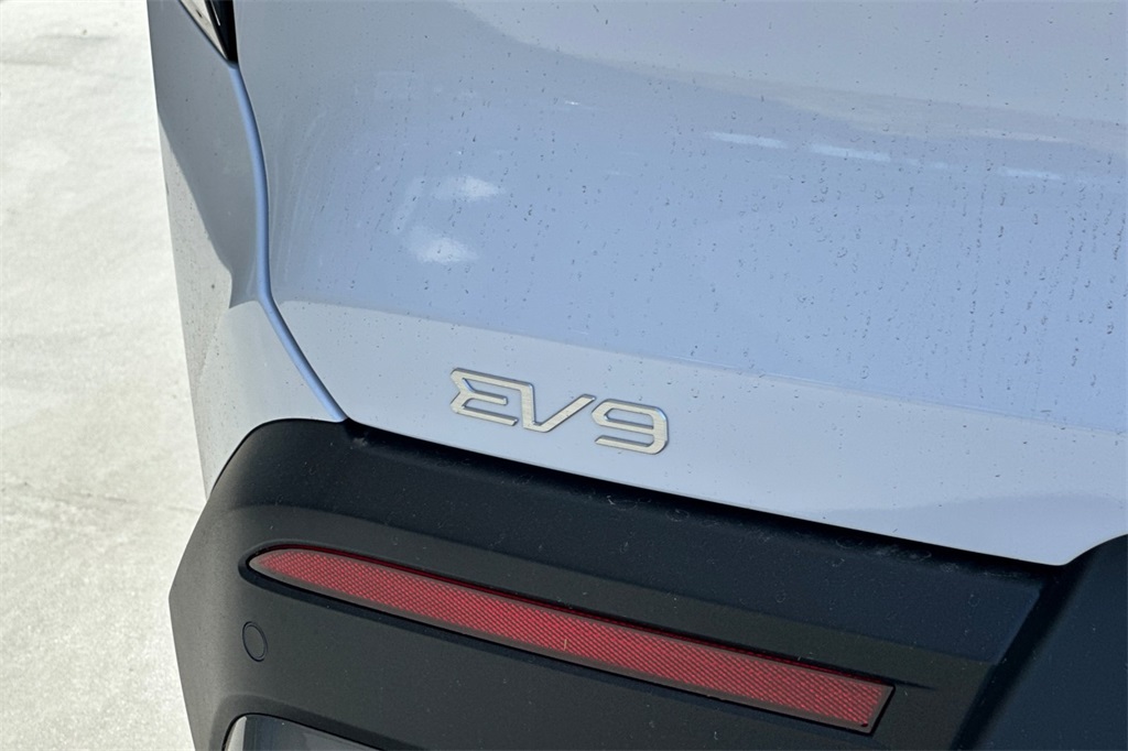 new 2026 Kia EV9 car, priced at $62,930