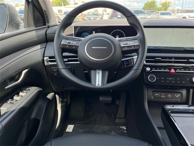 new 2025 Hyundai Tucson Hybrid car, priced at $33,915