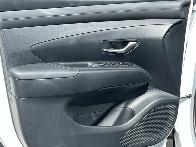 new 2025 Hyundai Tucson Hybrid car, priced at $33,915