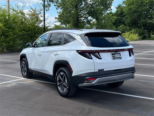 new 2025 Hyundai Tucson Hybrid car, priced at $33,915