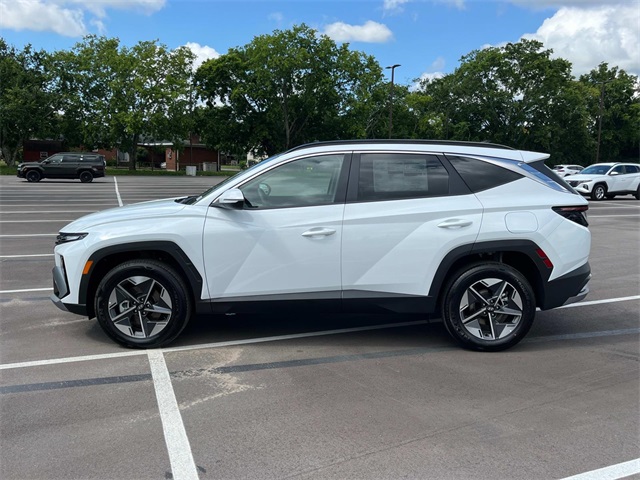 new 2025 Hyundai Tucson Hybrid car, priced at $33,915