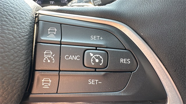 new 2025 Jeep Grand Cherokee L car, priced at $44,565