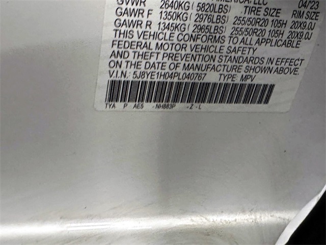 used 2023 Acura MDX car, priced at $45,185