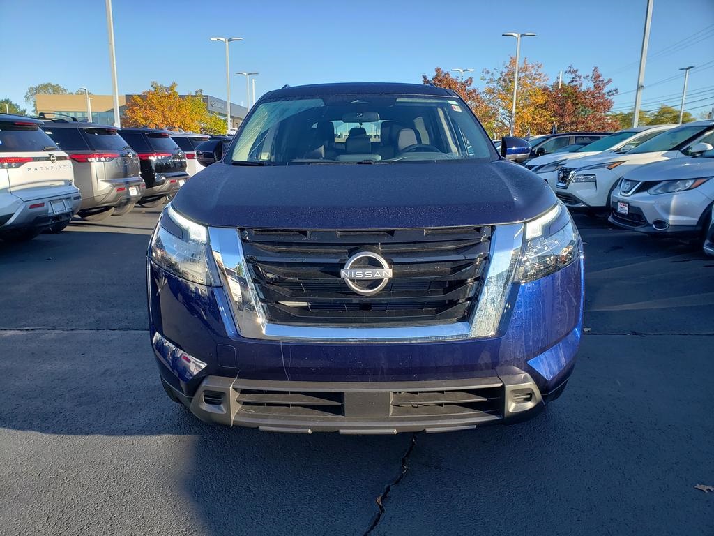 new 2025 Nissan Pathfinder car, priced at $35,108