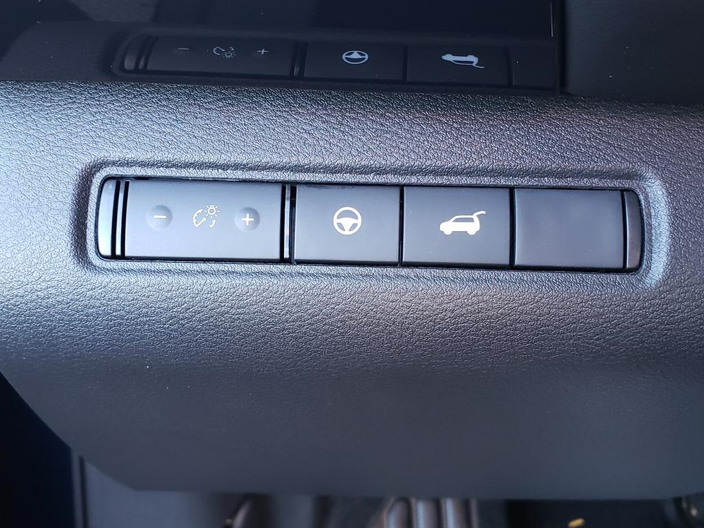 new 2025 Nissan Pathfinder car, priced at $35,108