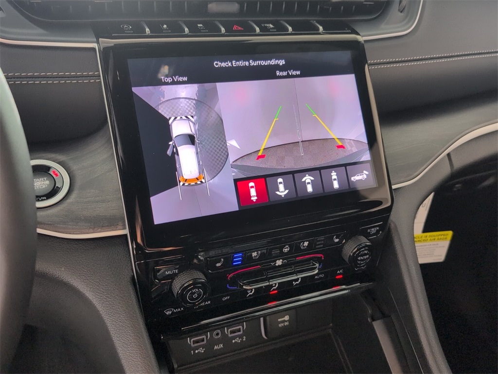 new 2025 Jeep Grand Cherokee car, priced at $48,680