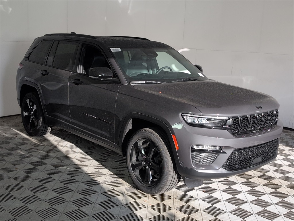 new 2025 Jeep Grand Cherokee car, priced at $48,680