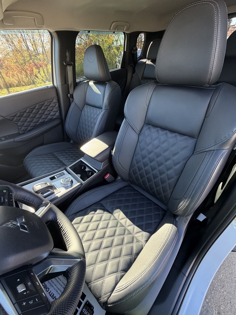 used 2023 Mitsubishi Outlander car, priced at $28,903