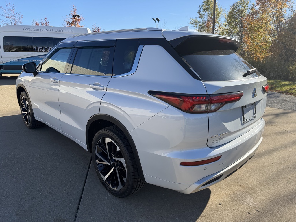 used 2023 Mitsubishi Outlander car, priced at $28,903