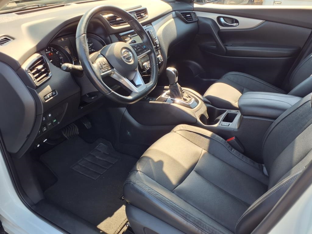 used 2020 Nissan Rogue Sport car, priced at $19,900