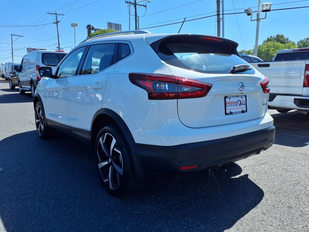 used 2020 Nissan Rogue Sport car, priced at $19,900