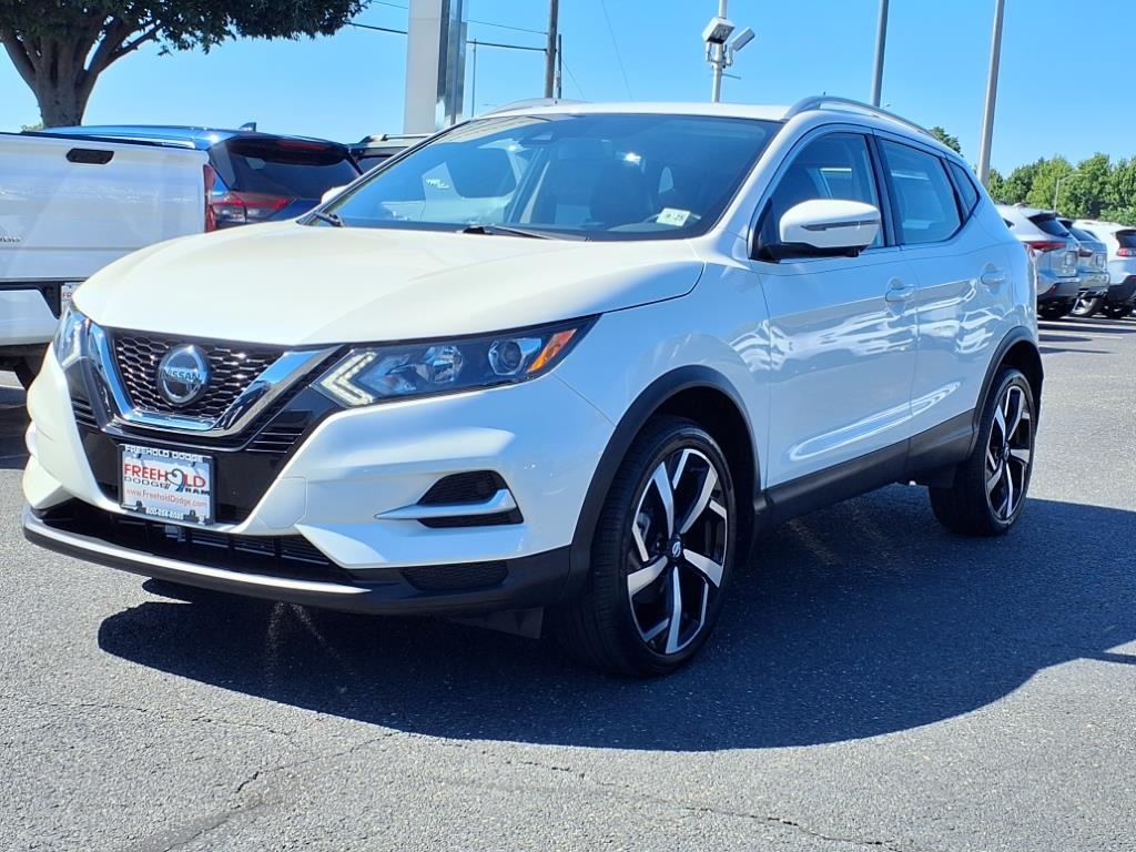 used 2020 Nissan Rogue Sport car, priced at $19,900