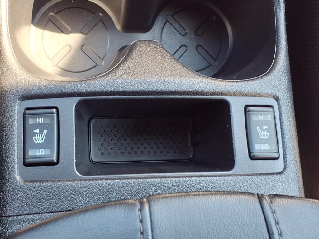 used 2020 Nissan Rogue Sport car, priced at $19,900