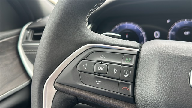 new 2025 Jeep Grand Cherokee car, priced at $45,744