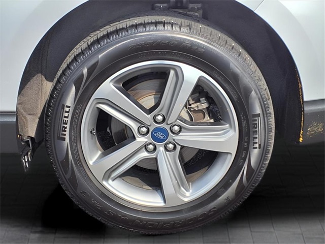 used 2019 Ford Edge car