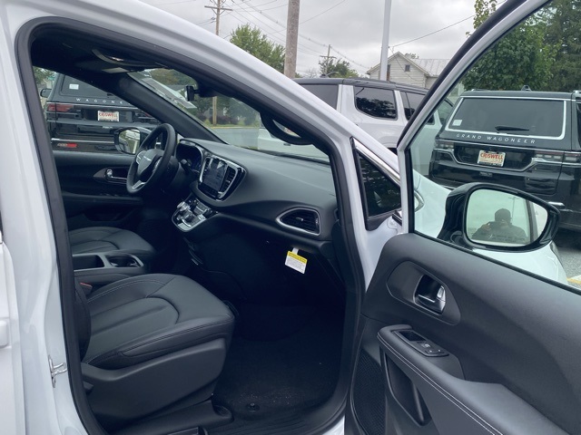 new 2026 Chrysler Voyager car, priced at $36,301