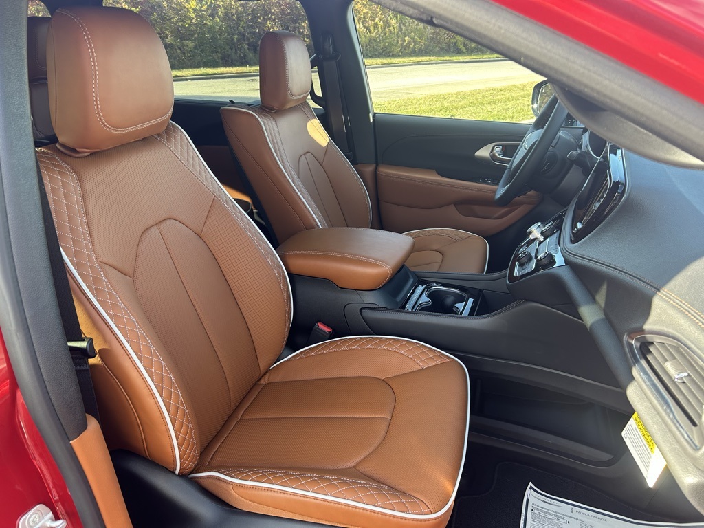 new 2026 Chrysler Pacifica car, priced at $55,325