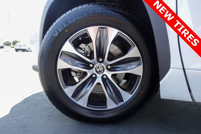 used 2023 Toyota Highlander car, priced at $36,255