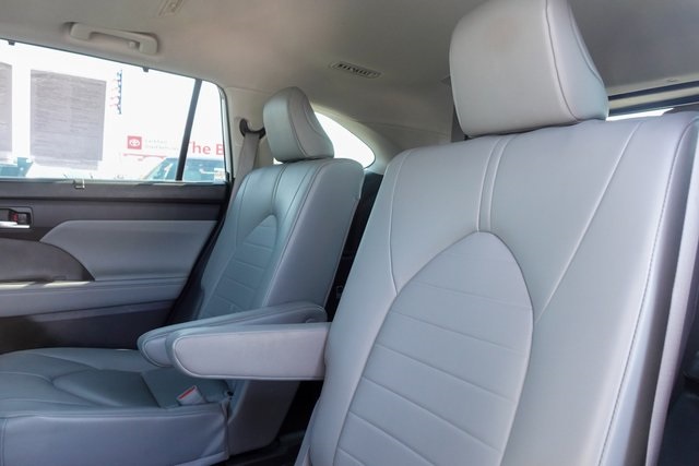 used 2023 Toyota Highlander car, priced at $36,255
