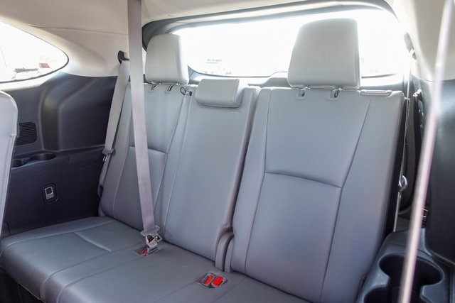 used 2023 Toyota Highlander car, priced at $36,255