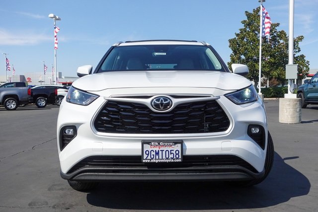 used 2023 Toyota Highlander car, priced at $36,255