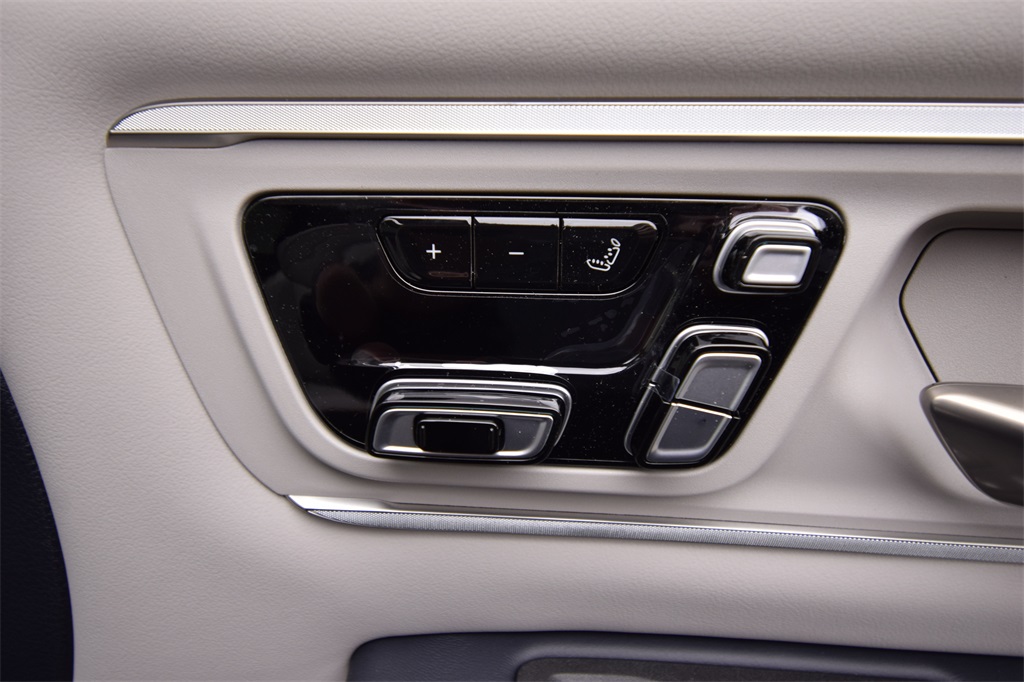 new 2025 Ram 1500 car, priced at $79,153