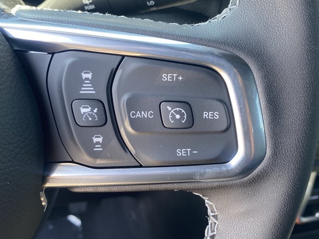 new 2025 Jeep Wrangler car, priced at $47,407
