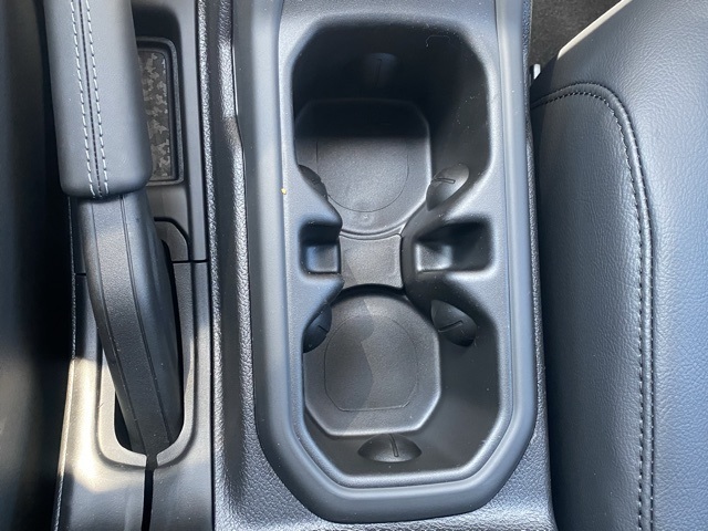 new 2025 Jeep Wrangler car, priced at $47,407