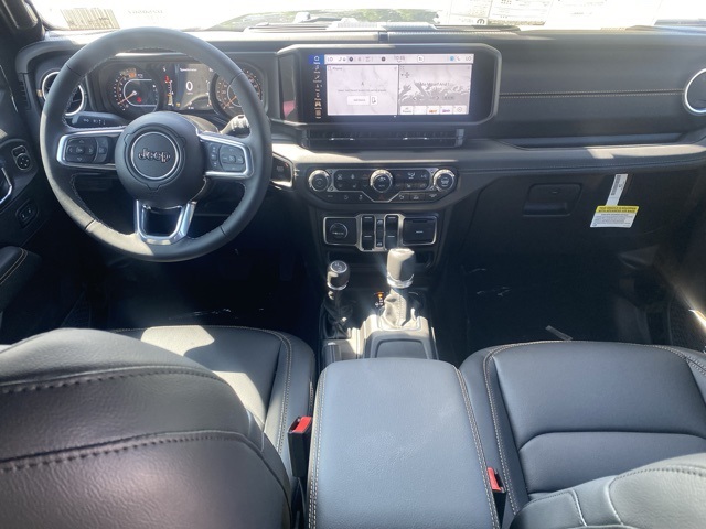 new 2025 Jeep Wrangler car, priced at $47,407