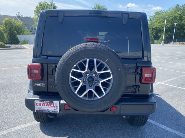 new 2025 Jeep Wrangler car, priced at $47,407