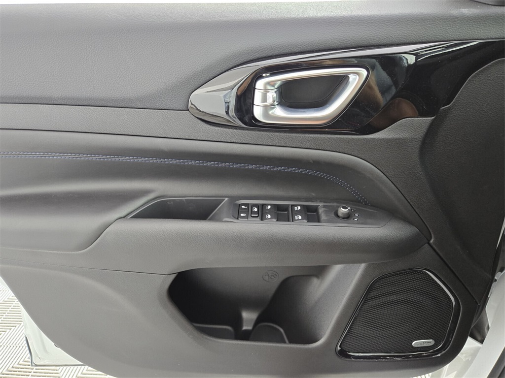 new 2025 Jeep Compass car, priced at $33,643