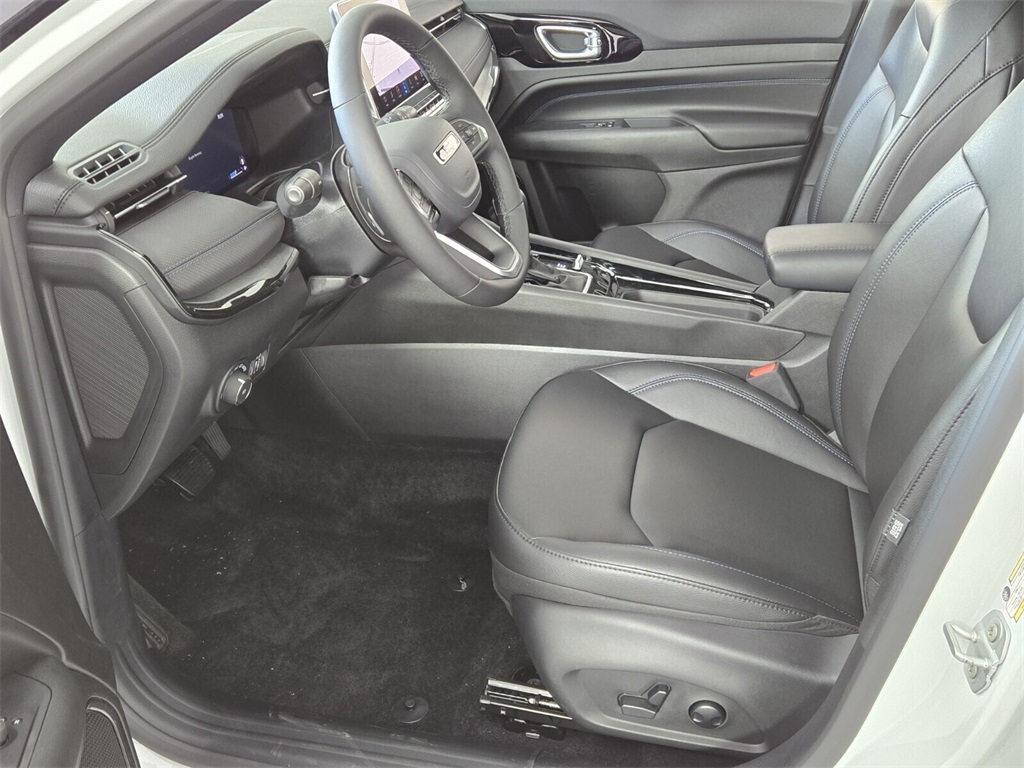 new 2025 Jeep Compass car, priced at $33,643