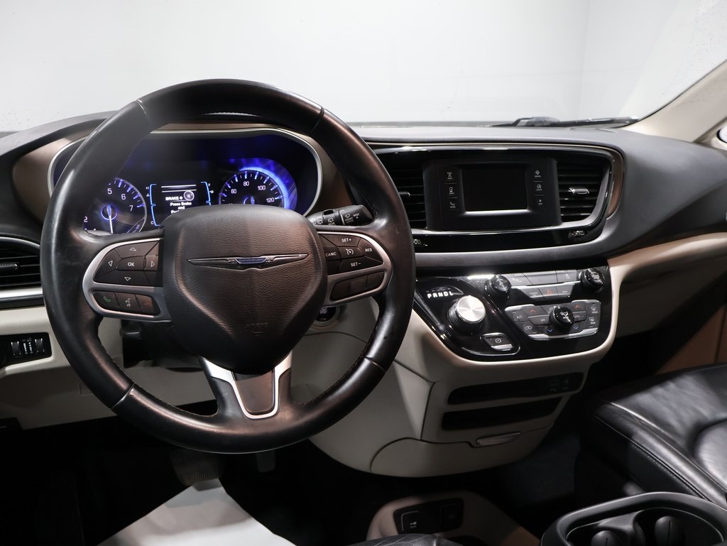 used 2017 Chrysler Pacifica car, priced at $11,500