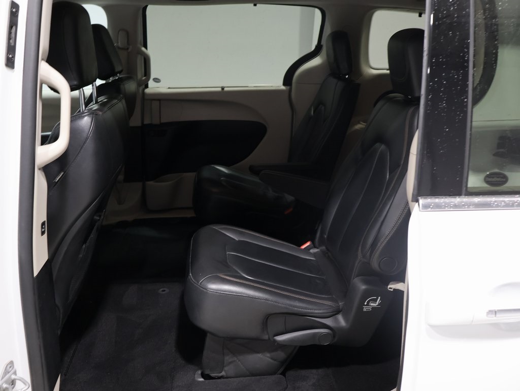 used 2017 Chrysler Pacifica car, priced at $11,500